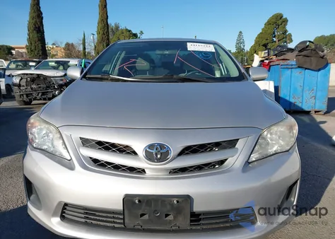 2011 Toyota Corolla Le z USA, uszkodzony, nr VIN 2T1BU4EE5BC646572